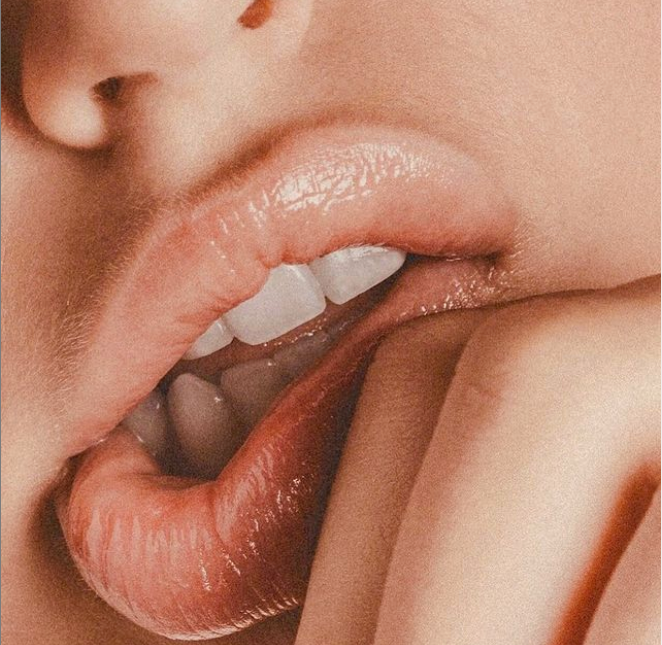 5 THINGS YOUR TONGUE CAN TELL YOU