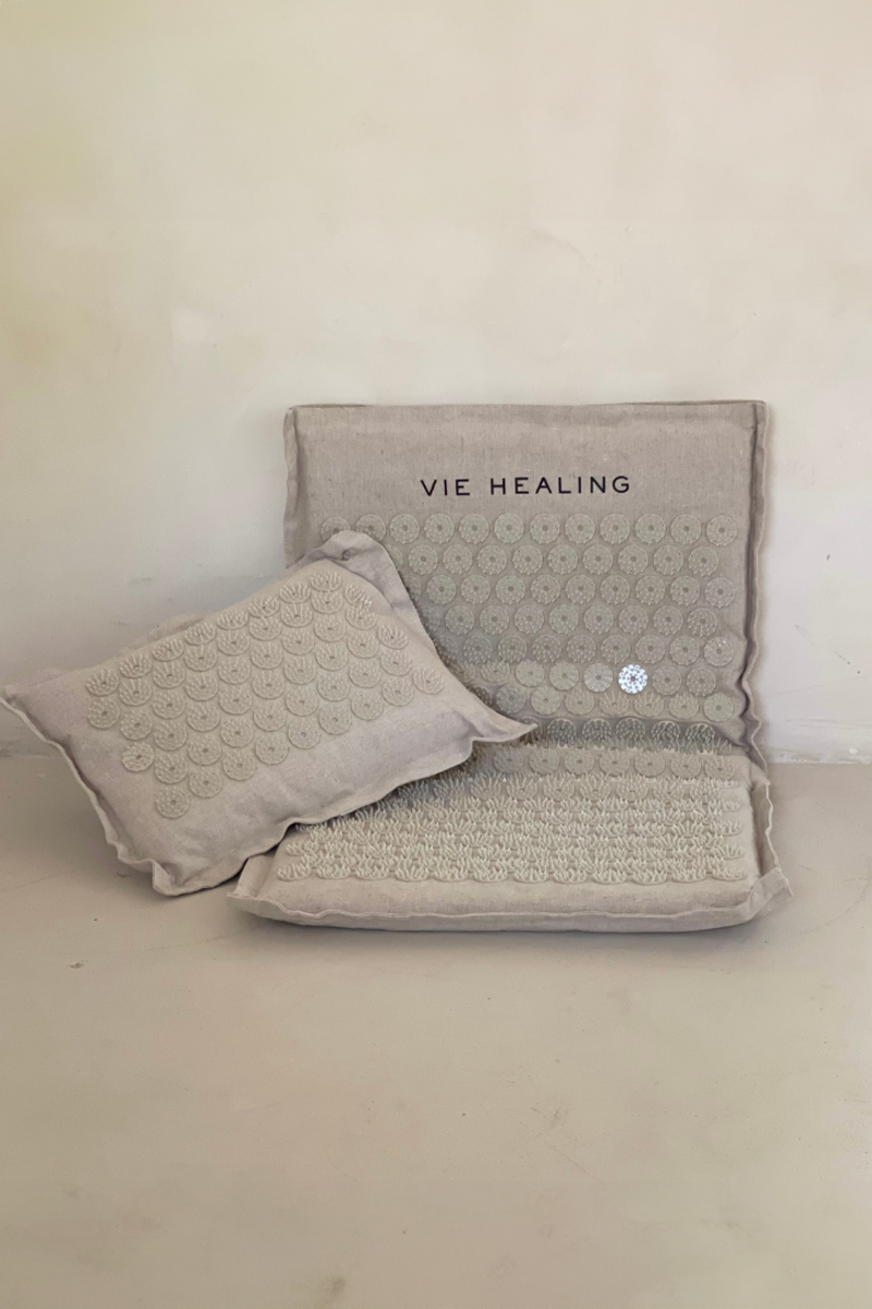 VIE HEALING acupressure mat for stress and tension relief