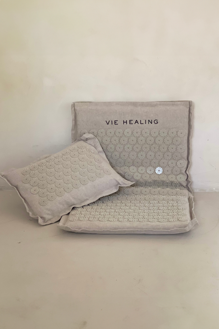 VIE HEALING acupressure mat for stress and tension relief